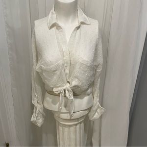 Angie white polkadot tie front blouse/shirt… Size large